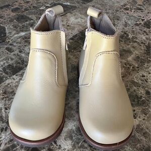 Adelisa & Co Birch Ophelia boots size 22 (size 6) toddler